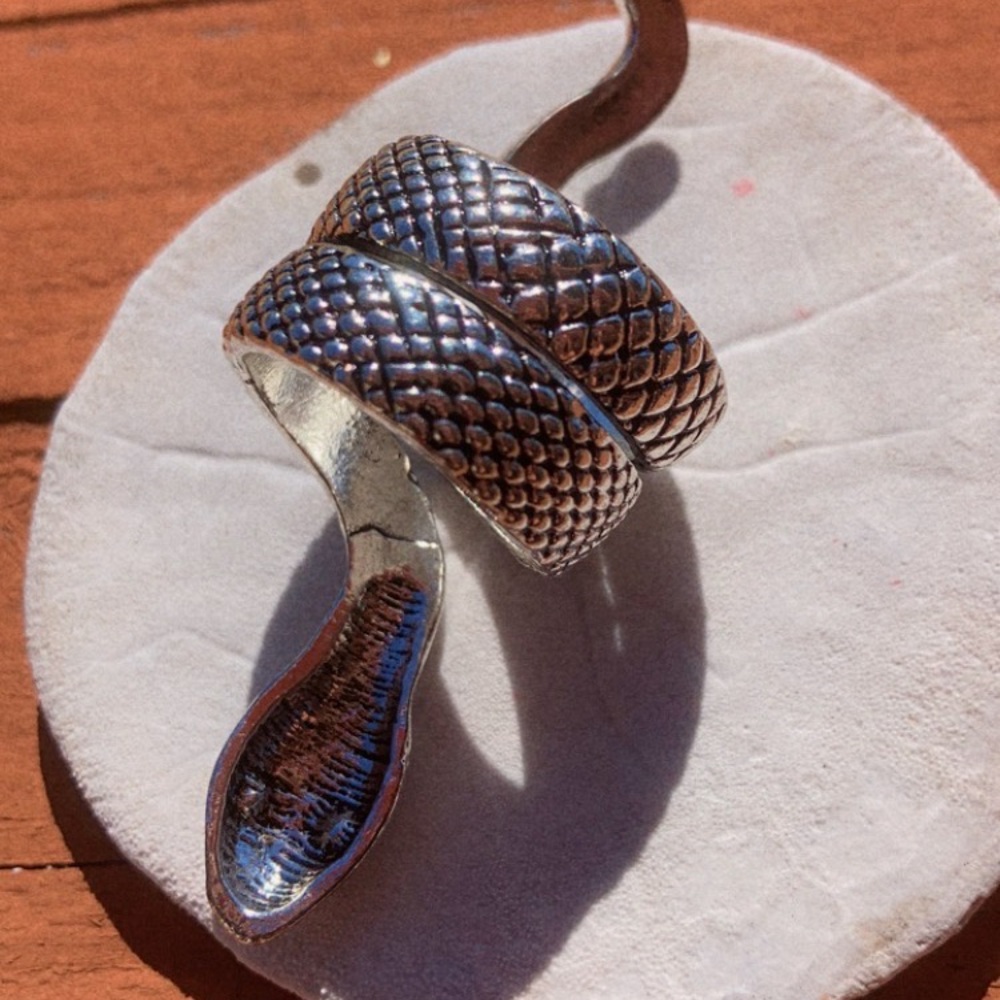 🆕RETRO SILVER PLATED SNAKE RING - Picture 2 of 4
